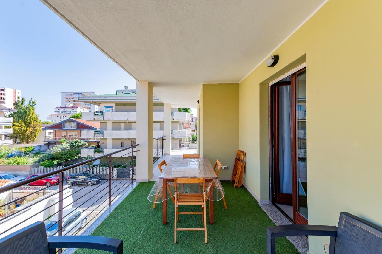 Your Dream Stay In Montesilvano Awaits! Экстерьер фото